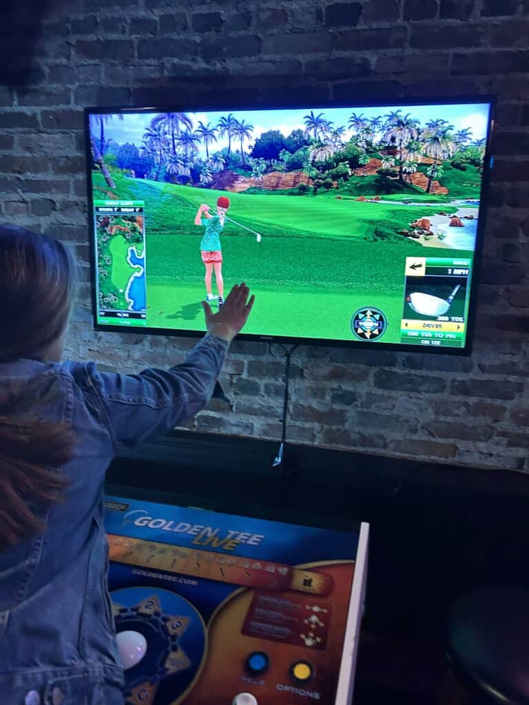 golden tee golf at teddy's on the hill